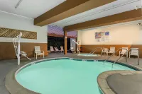 Capri Suites Anaheim - Pool