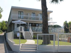 Lake Garda Beach Hostel