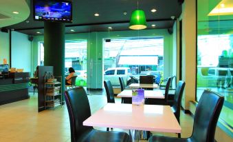 Wungnoy Hotel - Housity