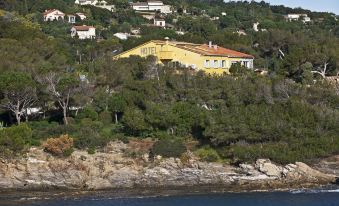 Hôtel les Calanques