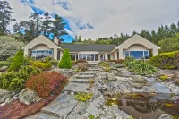 The Shan's Lodge