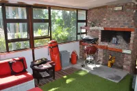 Sky Holiday House