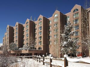 Hyatt Place Keystone / Dillon