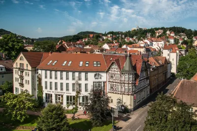 Glockenhof Hotels near St George's Fountain