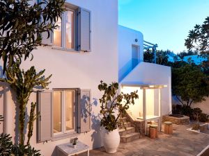 Mykonos Town Suites