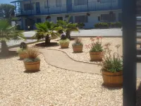 Laguna Lodge