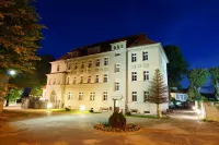 Villa la Pierre Hotels near Saints Peter and Paul Basilica