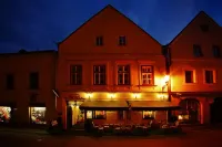 Penzion U Lucerny Hotels in Камењице на Липи
