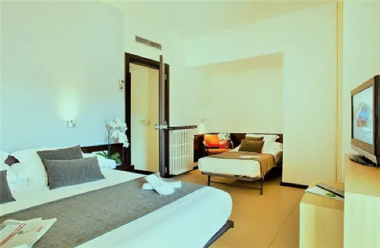 恩波達費格拉斯酒店