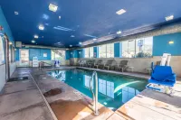 Comfort Inn & Suites - Pools