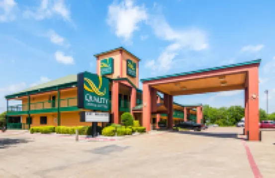 Quality Inn & Suites Garland - East Dallas