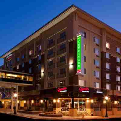 Courtyard Fort Wayne Downtown at Grand Wayne Convention Center Hotel Exterior