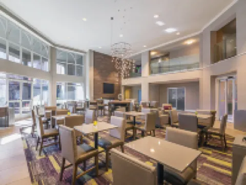 La Quinta Inn & Suites by Wyndham Austin Near the Domain Hotels in Austin