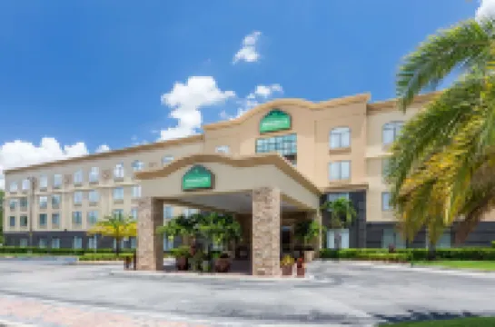 Wingate by Wyndham Convention Ctr Closest Universal Orlando Hotels in 