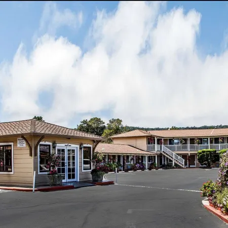 The Inn at 1252 Monterey