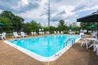 Quality Inn - 2-Star