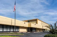 Quality Inn Near Joint Base Andrews-Washington Area - gimnasio