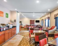 Comfort Inn North - Air Force Academy Area - Parking