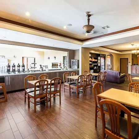 Comfort Suites McAllen Airport and la Plaza Mall