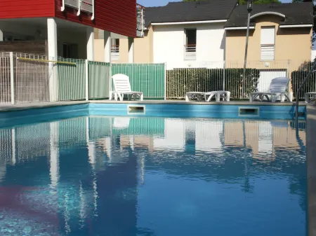 Comfort Aparthotel Nantes La Beaujoire Отели рядом с достопримечательностью «Audencia Bachelors»