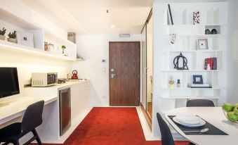 1866 Court & Suites Hotel