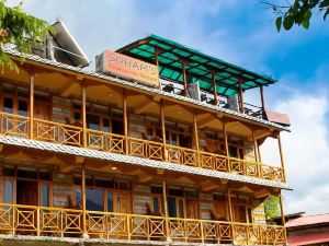 Soham's Chateau de Naggar - Manali