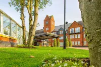 The Park Royal Hotel & Spa Hôtels à : Lower Whitley