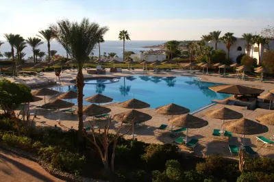 Domina Oasis Hotel & Resort Hotel a 