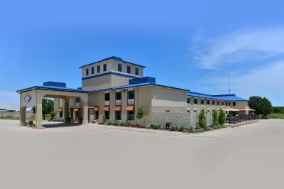 Baymont by Wyndham Ardmore I-35 Hotels near A.S.A.P. (Ardmore Ship and Print)