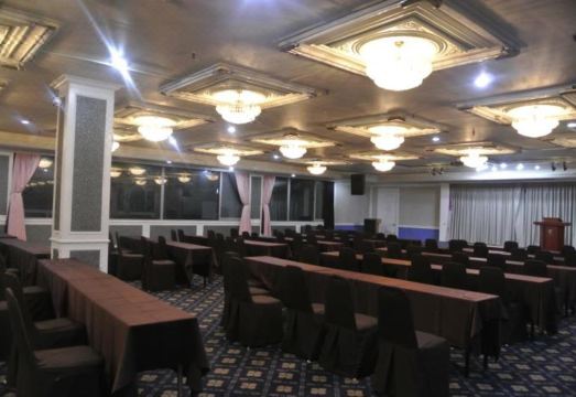 레이크힐스 관광호텔 로비