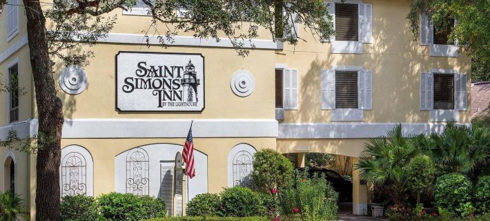 Saint Simons Inn by the Lighthouse Отели в г. Глинн