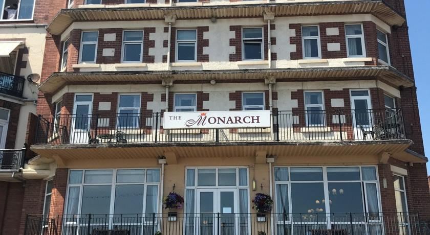 Monarch Hotel - Housity