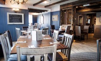 De Trafford Arms by Chef & Brewer Collection