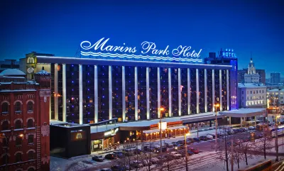 Marins Park Hotel Ekaterinburg Các khách sạn gần Church of All Saints in Yekaterinburg