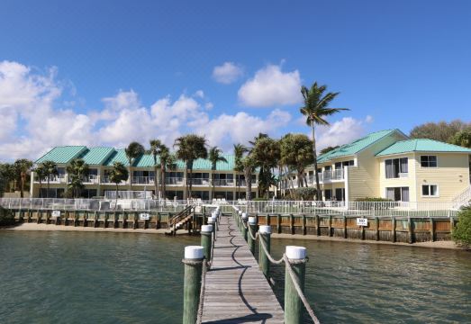 1. 주피터 워터프런..