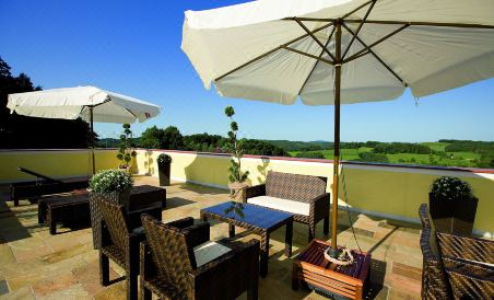 Hotel Panoramahof Loipersdorf - Housity