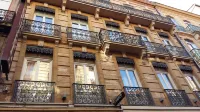 Hôtel le Capitole Hotels in Saint-Cyprien