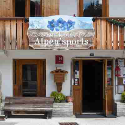 Loc'Hotel Alpen Sports Hotel Exterior