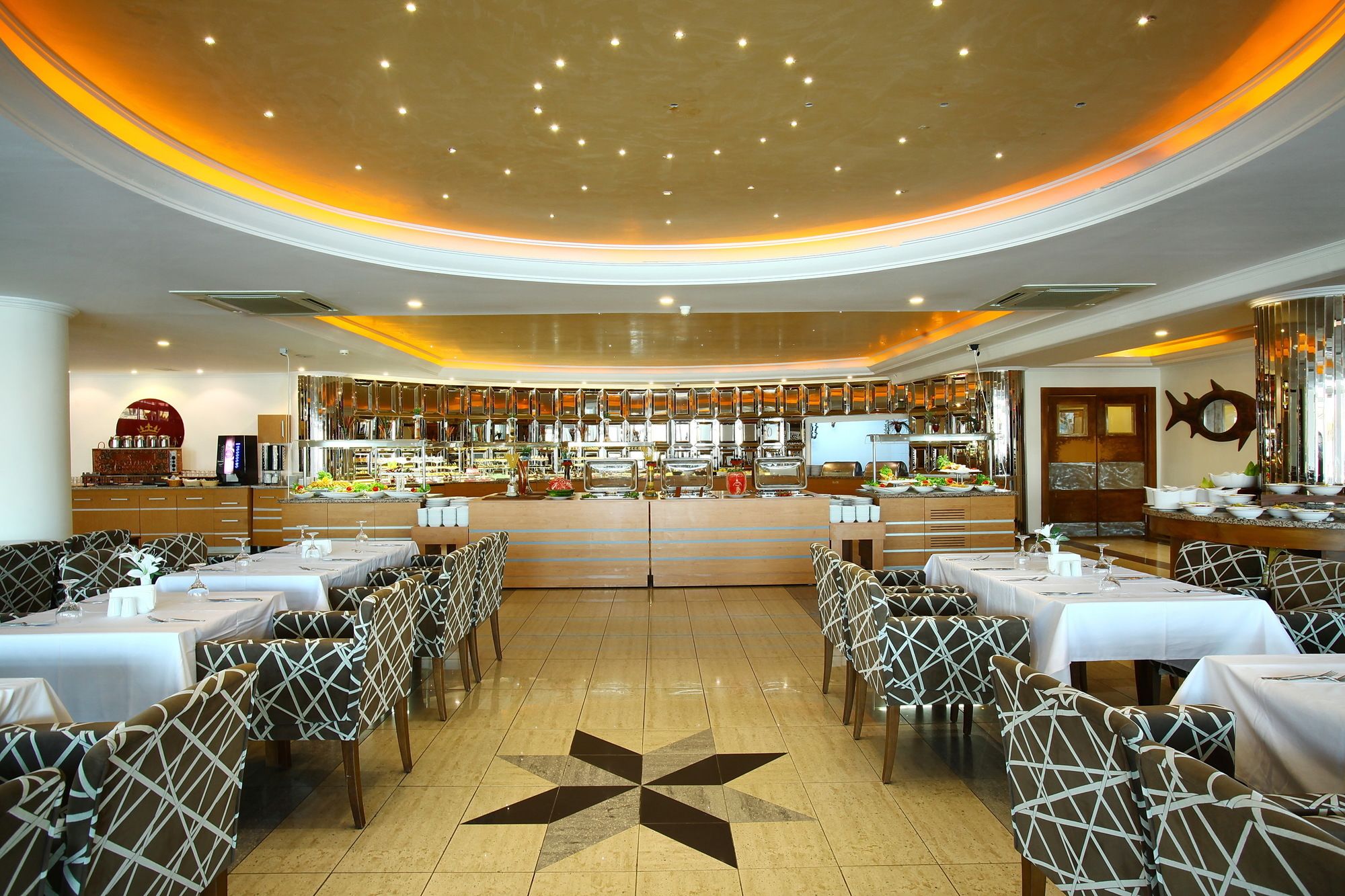 Royal Arena Hotel & Resort Spa