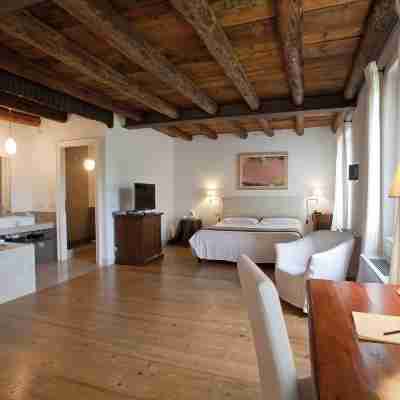 Relais Corte Guastalla Apartments Rooms