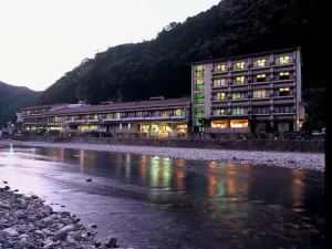 川湯溫泉富士屋旅館