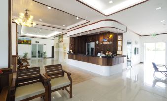 Sea Mountain Khanom Hotel