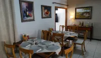 Sleepers Villa Guesthouse Hotel di Polokwane
