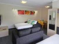Palm Beach Hotel Hotels in Gold Coast