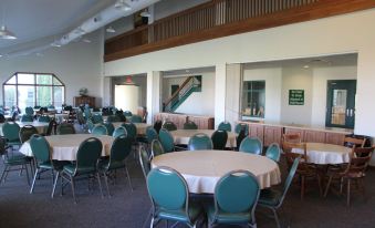 Farmstead Inn and Conference Center