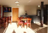Smokey Point Motor Inn Hotels in Arlington