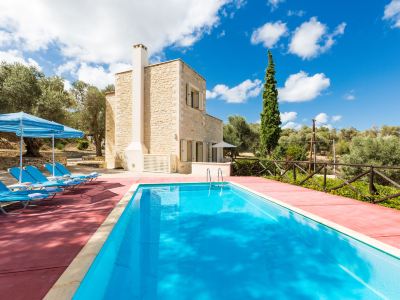 Maroulas Villa Estate