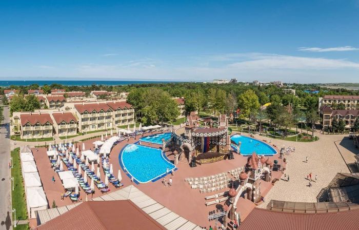 Alean Family  Doville Hotel