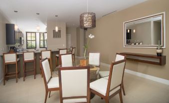 Coco Breeze Private Residence