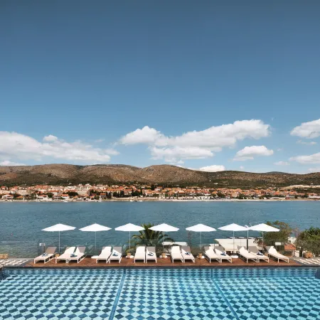 Hotel Brown Beach House & Spa